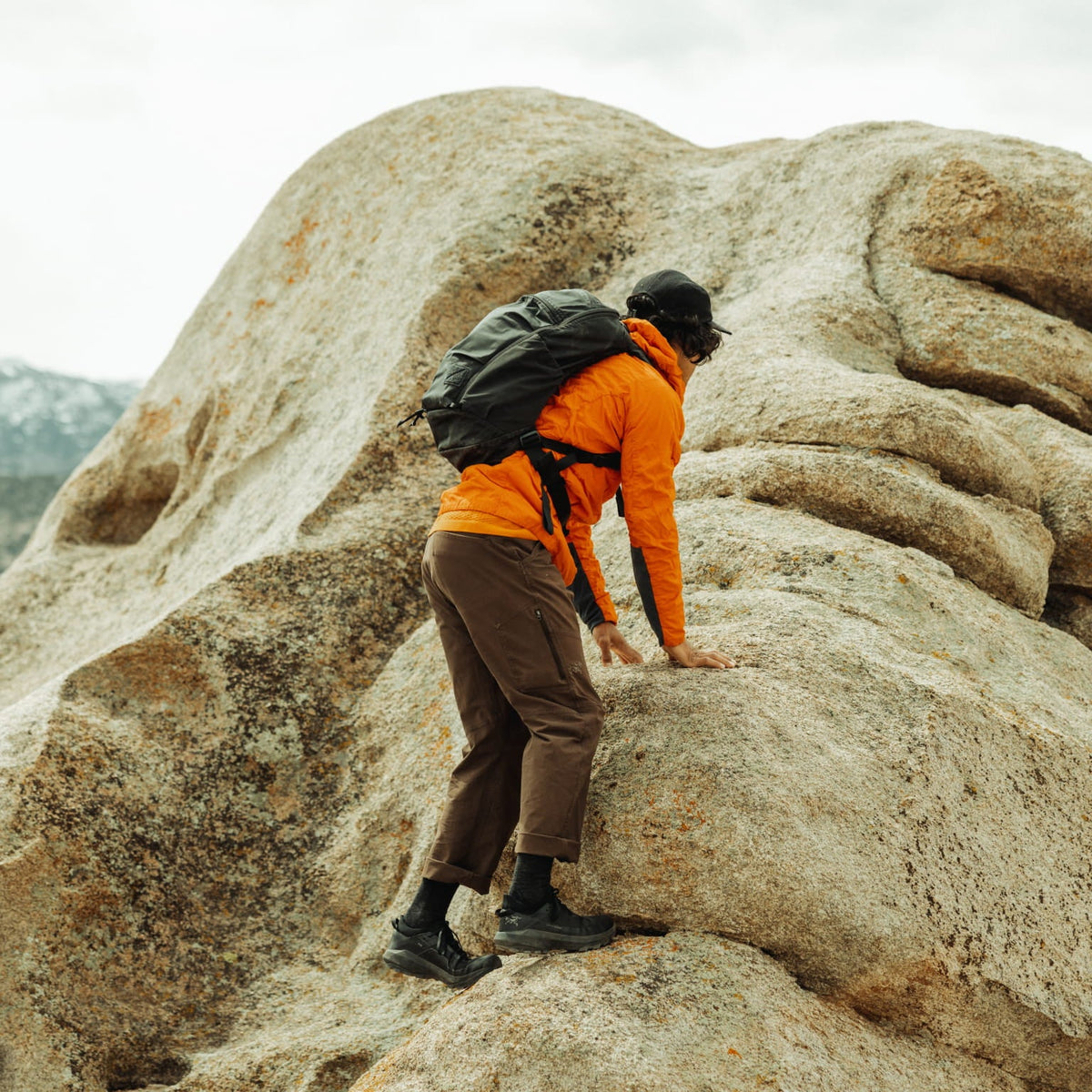 MOUNTAIN Panel Loader 22L